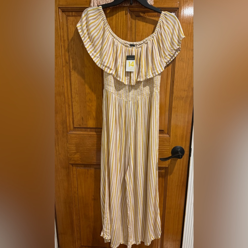 Women jumpsuit New size 10